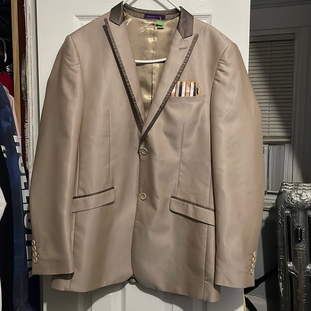 Tuxedo comes with pants and handkerchief